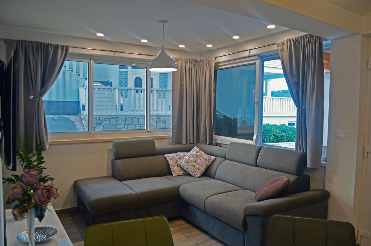 Apartments Rina - Kneze Račišće المظهر الخارجي الصورة