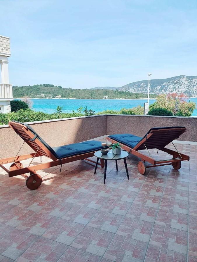 Apartments Rina - Kneze Račišće المظهر الخارجي الصورة