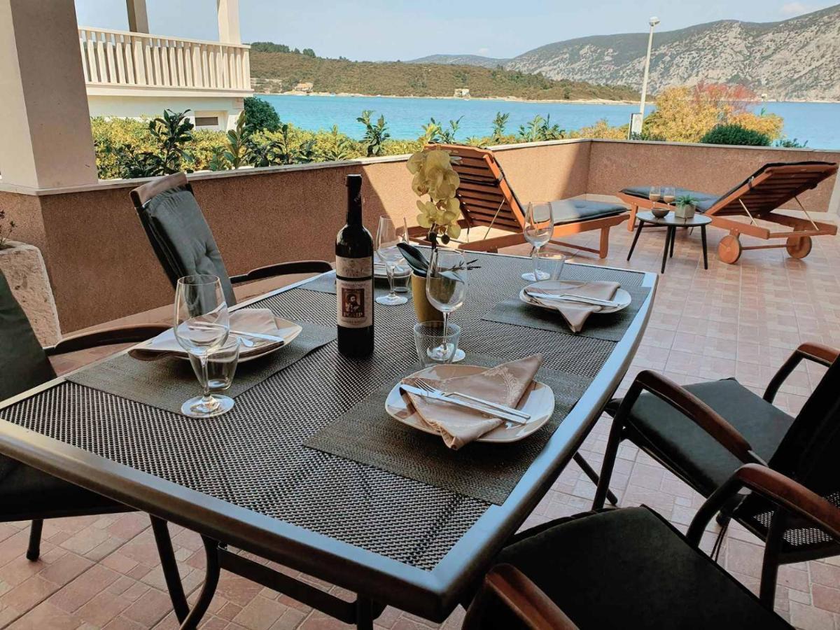 Apartments Rina - Kneze Račišće المظهر الخارجي الصورة