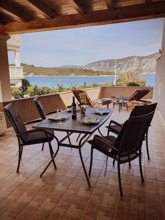 Apartments Rina - Kneze Račišće المظهر الخارجي الصورة