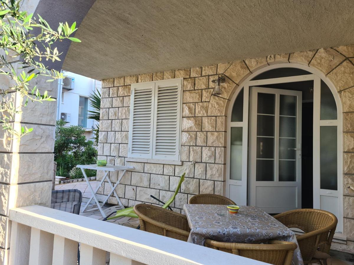 Apartments Rina - Kneze Račišće الغرفة الصورة