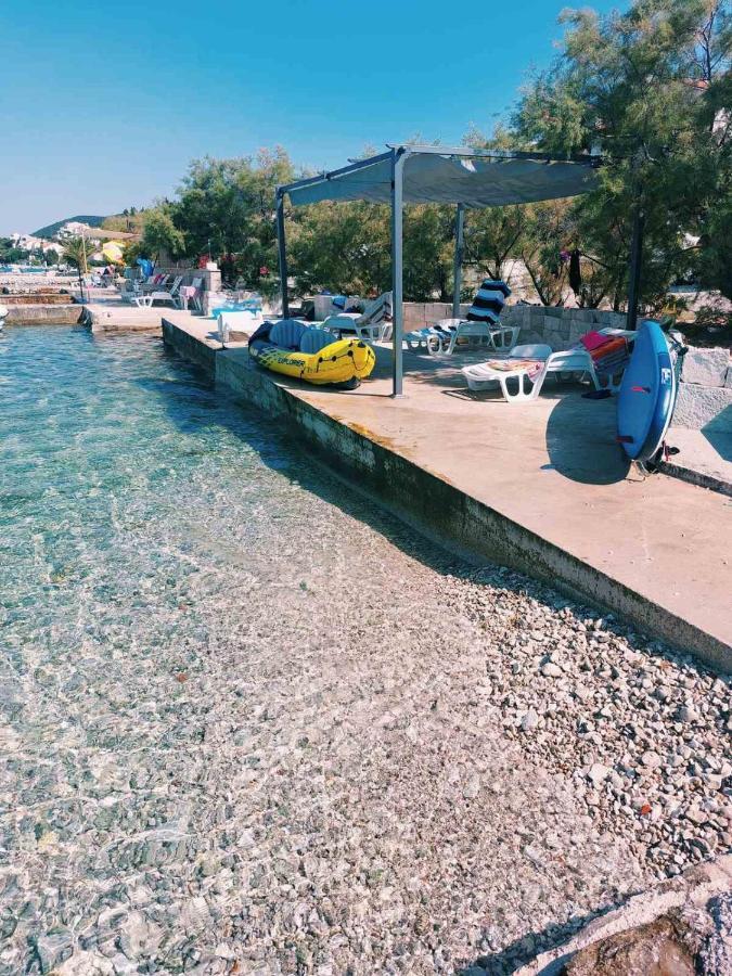Apartments Rina - Kneze Račišće المظهر الخارجي الصورة
