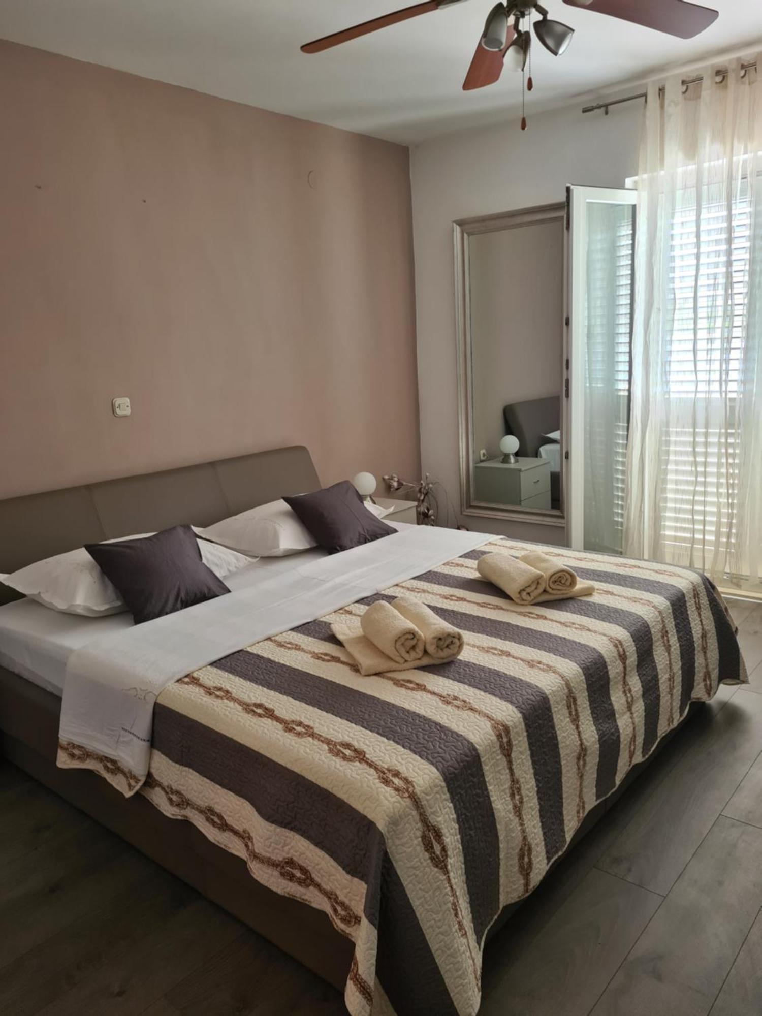 Apartments Rina - Kneze Račišće الغرفة الصورة